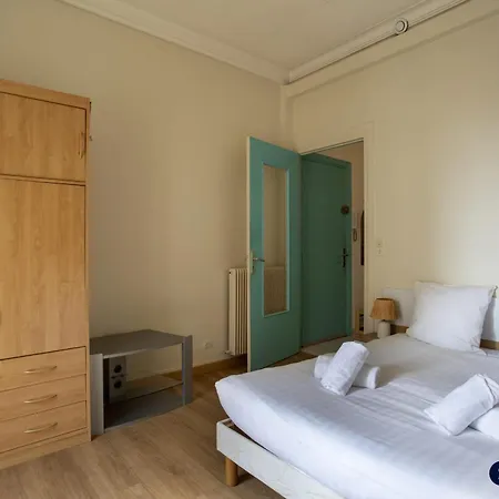 Apartment 10 Minutes Walk From Monaco *