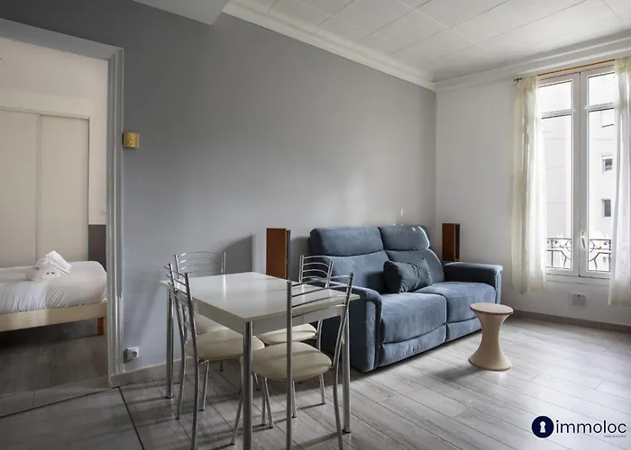 Apartment 10 Minutes Walk From Monaco *