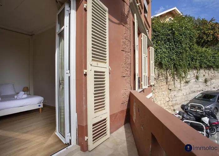 10 Minutes Walk From Monaco Apartment